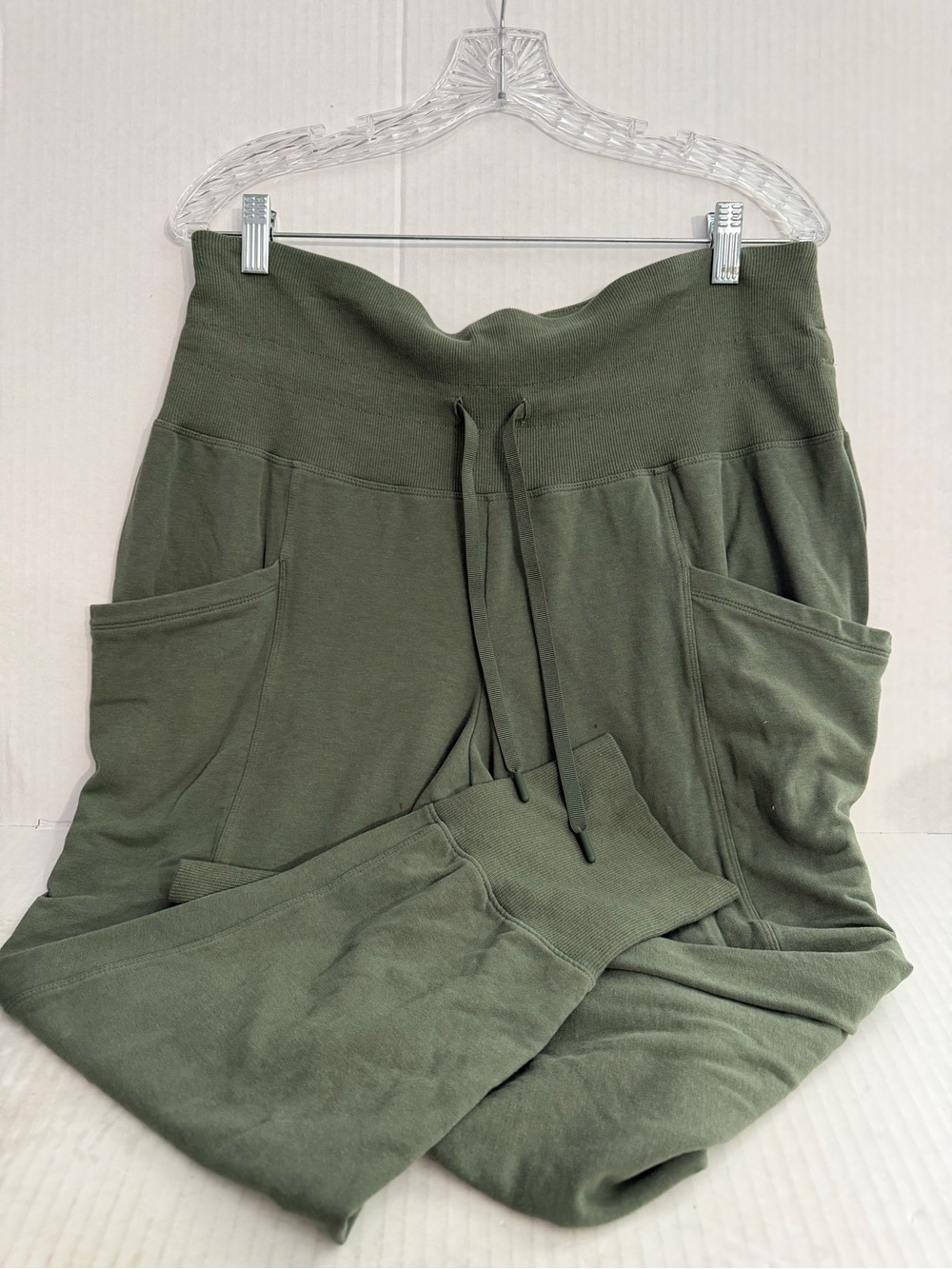 All In Motion Ladies Green Jogger Sweatpants